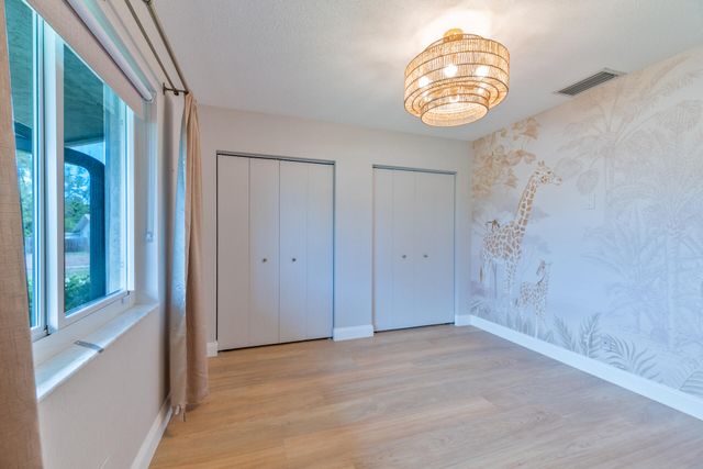 8099 Santa Fe Trail, Boca Raton, FL 33487