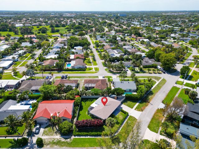 8099 Santa Fe Trail, Boca Raton, FL 33487