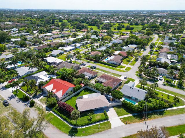 8099 Santa Fe Trail, Boca Raton, FL 33487