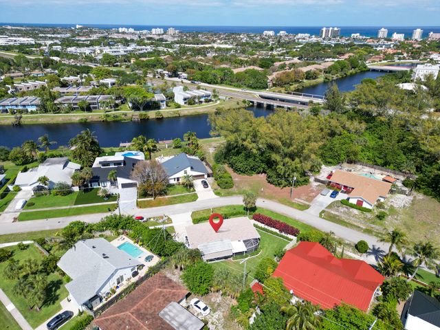 8099 Santa Fe Trail, Boca Raton, FL 33487