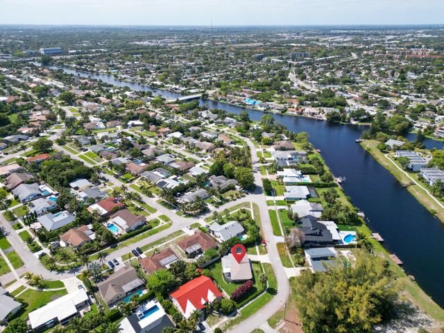 8099 Santa Fe Trail, Boca Raton, FL 33487