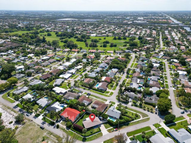 8099 Santa Fe Trail, Boca Raton, FL 33487