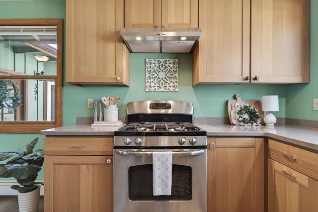 391 Manhattan Loop, Los Alamos, NM 87544