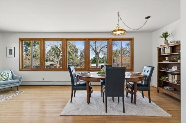 391 Manhattan Loop, Los Alamos, NM 87544