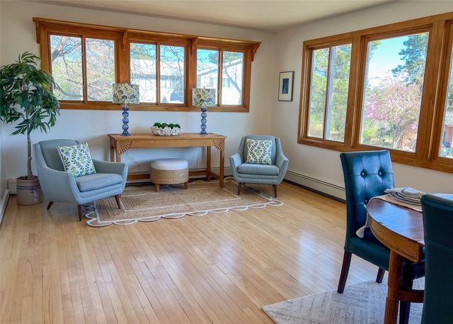 391 Manhattan Loop, Los Alamos, NM 87544