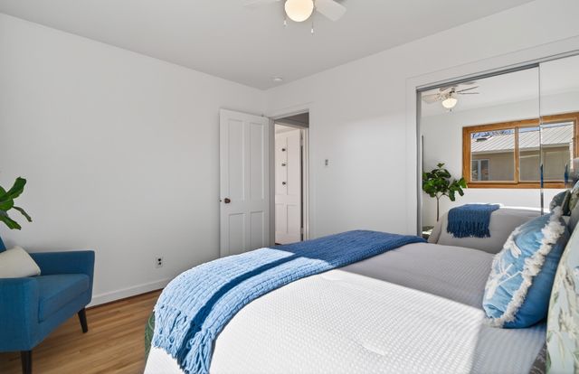 391 Manhattan Loop, Los Alamos, NM 87544