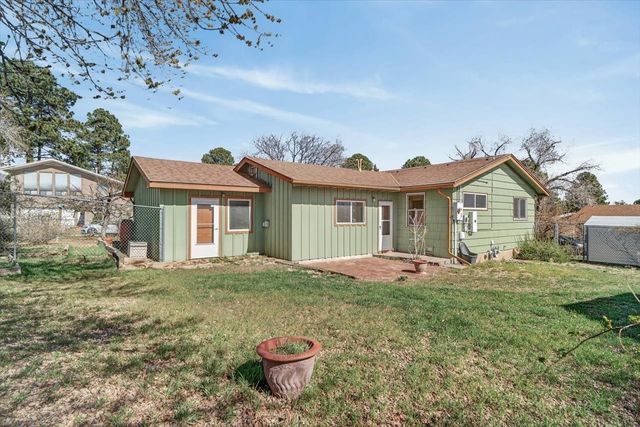 391 Manhattan Loop, Los Alamos, NM 87544