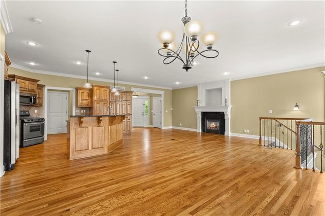 4701 Indigo Hills Drive, Blue Springs, MO 64015