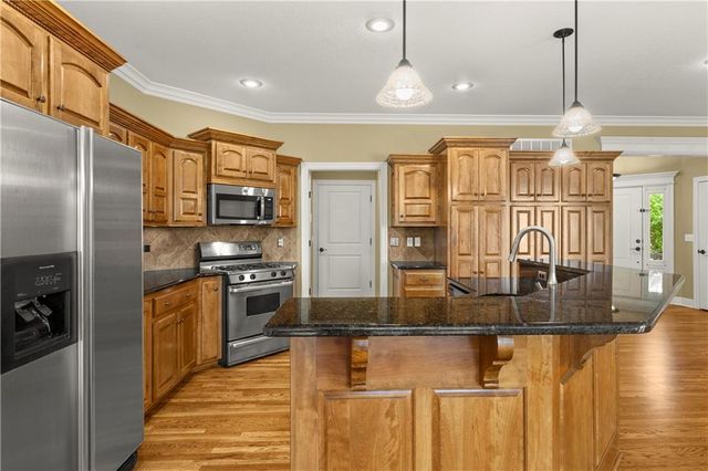 4701 Indigo Hills Drive, Blue Springs, MO 64015