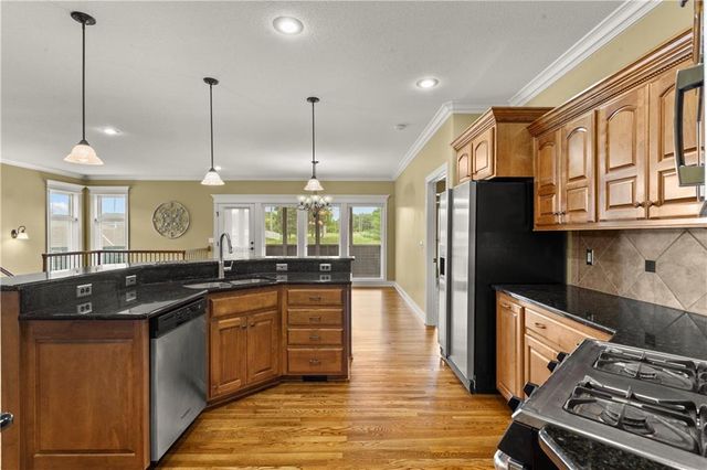 4701 Indigo Hills Drive, Blue Springs, MO 64015