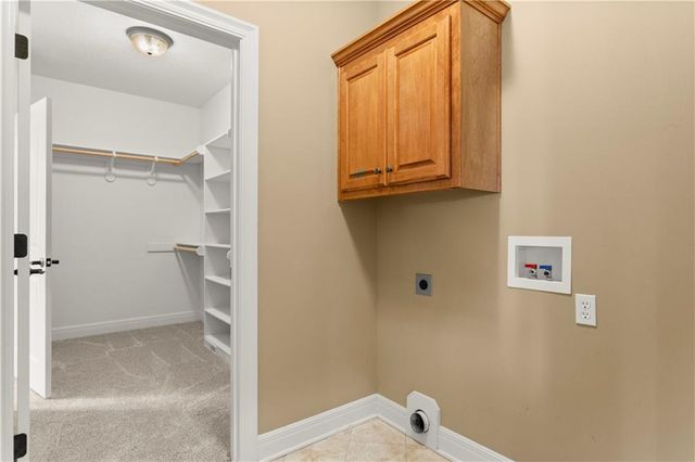 4701 Indigo Hills Drive, Blue Springs, MO 64015