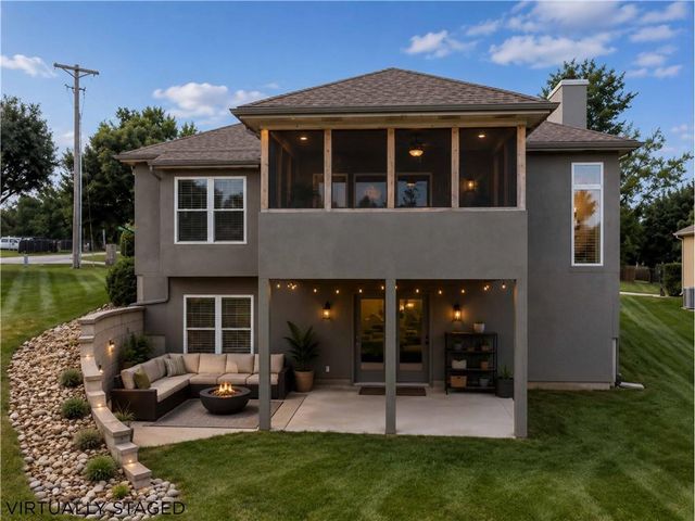 4701 Indigo Hills Drive, Blue Springs, MO 64015