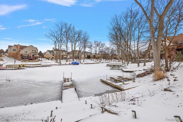 1412 Marina Pointe Boulevard, Lake Orion, MI 48362