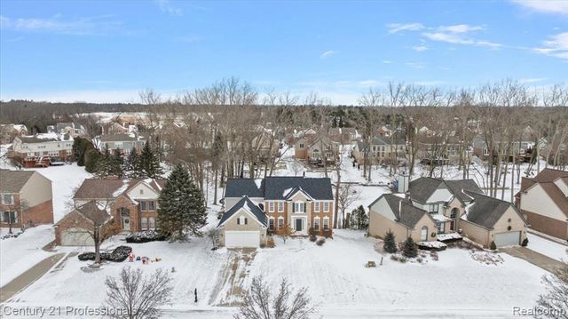 1412 Marina Pointe Boulevard, Lake Orion, MI 48362