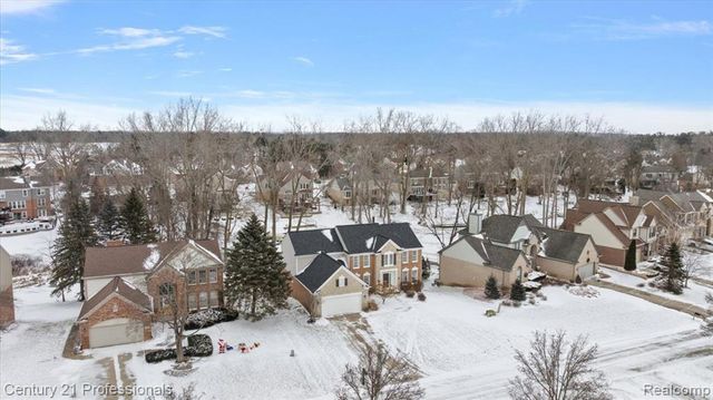 1412 Marina Pointe Boulevard, Lake Orion, MI 48362