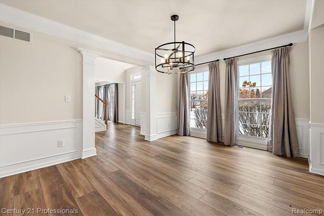 1412 Marina Pointe Boulevard, Lake Orion, MI 48362