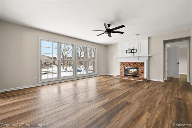 1412 Marina Pointe Boulevard, Lake Orion, MI 48362