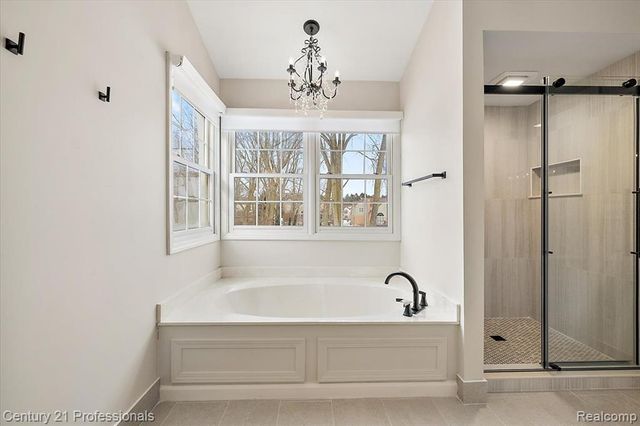 1412 Marina Pointe Boulevard, Lake Orion, MI 48362