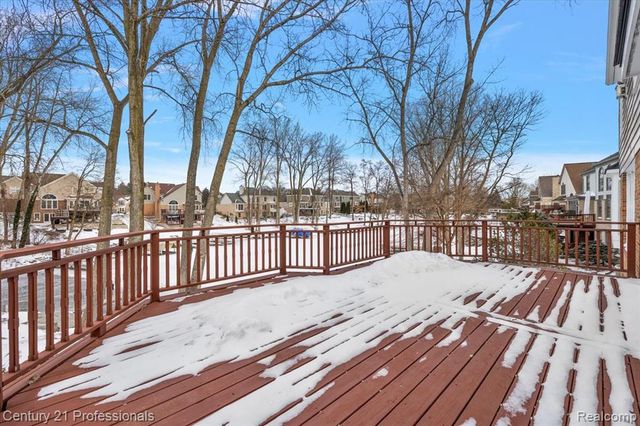 1412 Marina Pointe Boulevard, Lake Orion, MI 48362