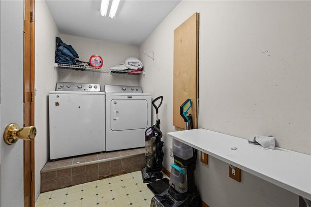 7565 Newbury Road, Bethel Twp, OH 45371