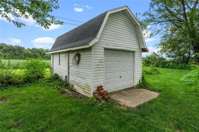7565 Newbury Road, Bethel Twp, OH 45371