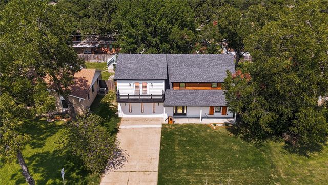 1703 FOSTER Drive, Arlington, TX 76012