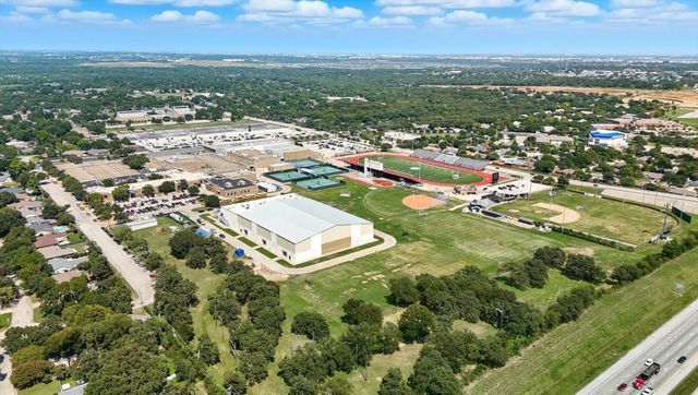 1703 FOSTER Drive, Arlington, TX 76012