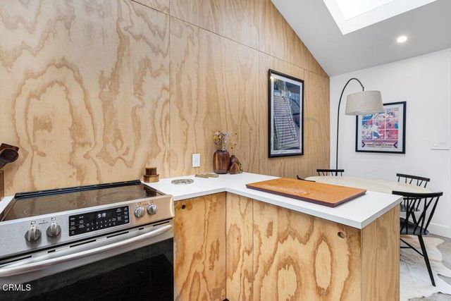 62 66 San Clemente Street, Ventura, CA 93001