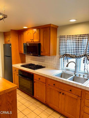 62 66 San Clemente Street, Ventura, CA 93001