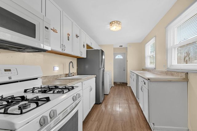 16624 Oxford Drive, Markham, IL 60428