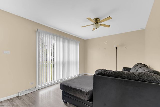 16624 Oxford Drive, Markham, IL 60428