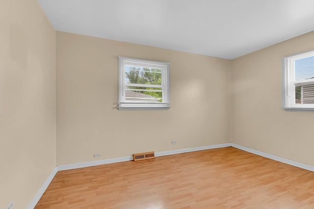 16624 Oxford Drive, Markham, IL 60428