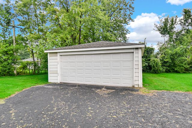 16624 Oxford Drive, Markham, IL 60428