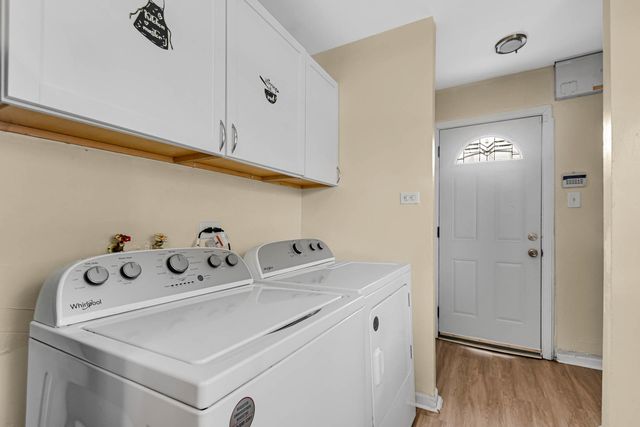 16624 Oxford Drive, Markham, IL 60428