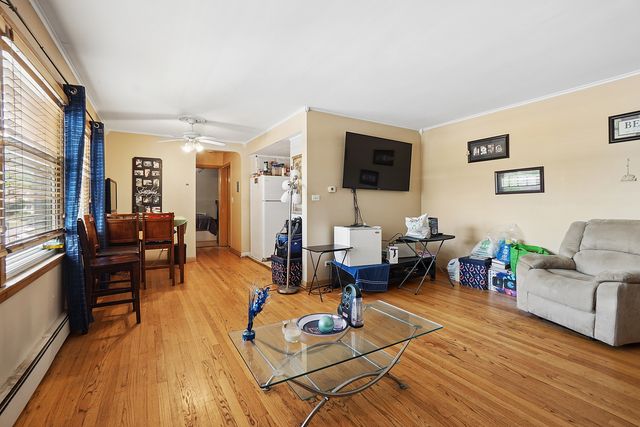 6972 W Belmont Avenue 4, Chicago, IL 60634