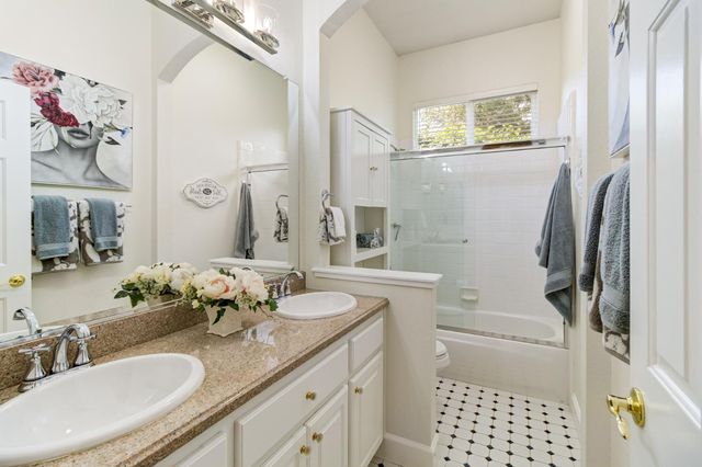 516 Rye Ct, Roseville, CA 95747