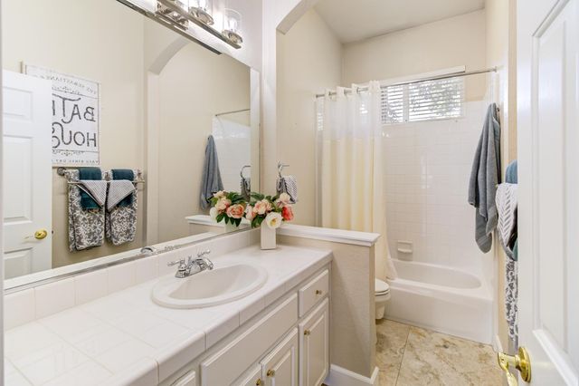 516 Rye Ct, Roseville, CA 95747