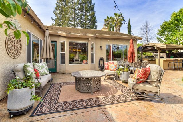 516 Rye Ct, Roseville, CA 95747