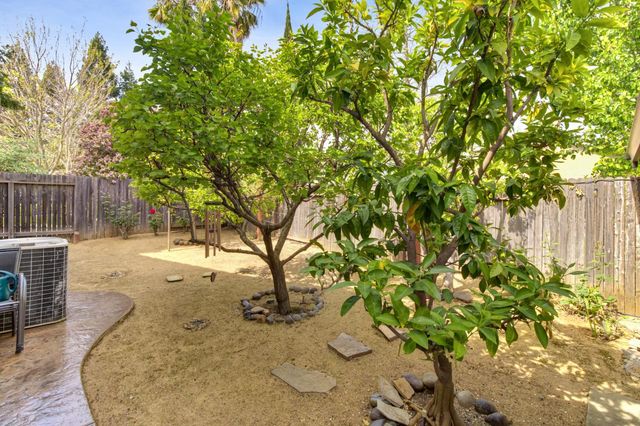 516 Rye Ct, Roseville, CA 95747