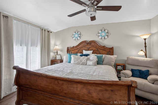 108 Maple Street, Locust Grove, OK 74352