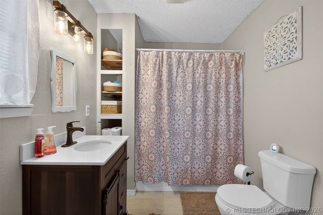 108 Maple Street, Locust Grove, OK 74352