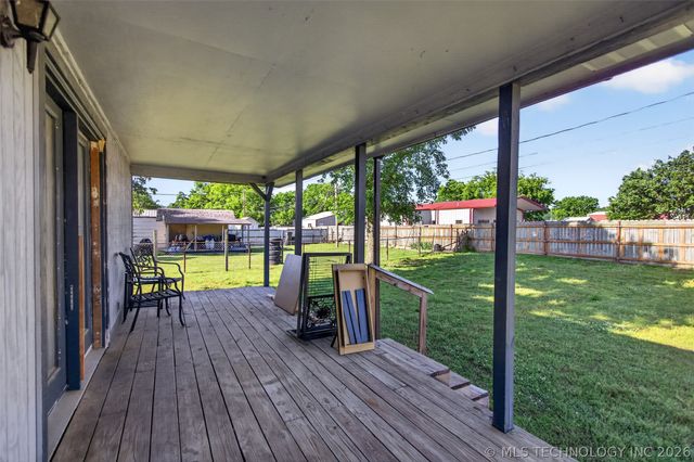 108 Maple Street, Locust Grove, OK 74352