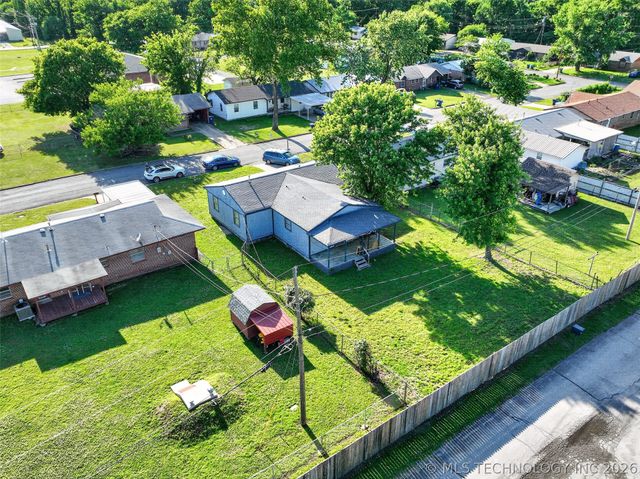 108 Maple Street, Locust Grove, OK 74352