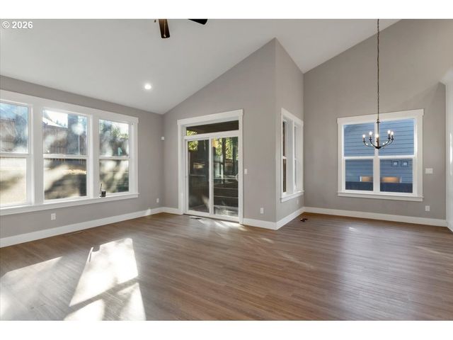 1624 YORK BUTTE Ave, Salem, OR 97301