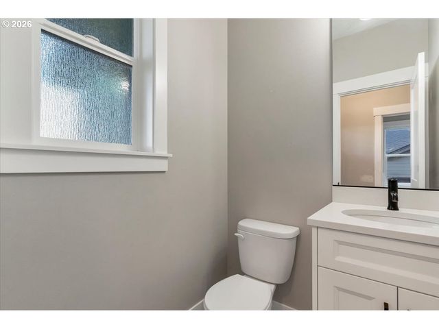 1624 YORK BUTTE Ave, Salem, OR 97301