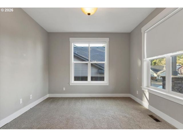 1624 YORK BUTTE Ave, Salem, OR 97301