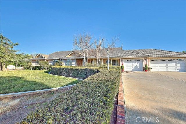 23140 Western Crest Drive, Riverside, CA 92570