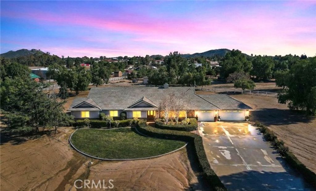 23140 Western Crest Drive, Riverside, CA 92570