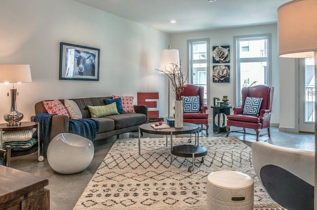 727 Cleo Miller Dr, Nashville, TN 37206