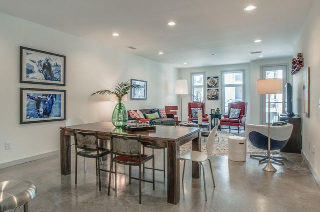 727 Cleo Miller Dr, Nashville, TN 37206